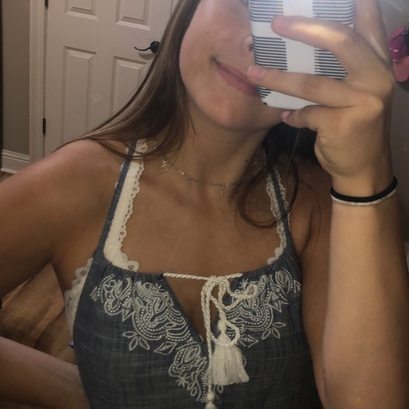 NEVER WORN WITH TAGS - Picture 2 of 6